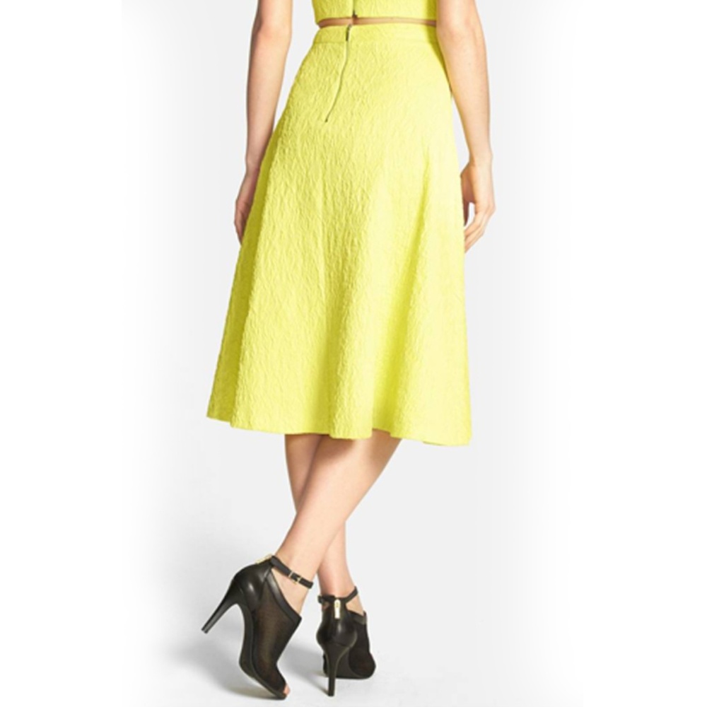 J.O.A. Set: Crop Top & Midi Skirt - Picture 6 of 8